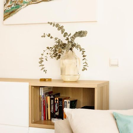 Dalex Apartment Салоу Екстериор снимка