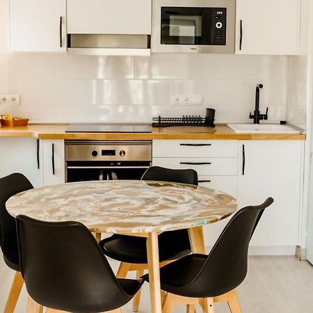 Dalex Apartment Салоу Екстериор снимка