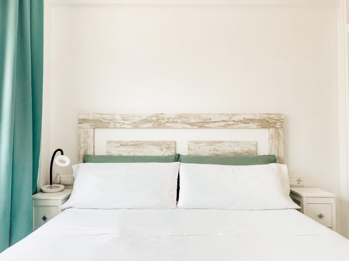 Dalex Apartment Салоу Екстериор снимка